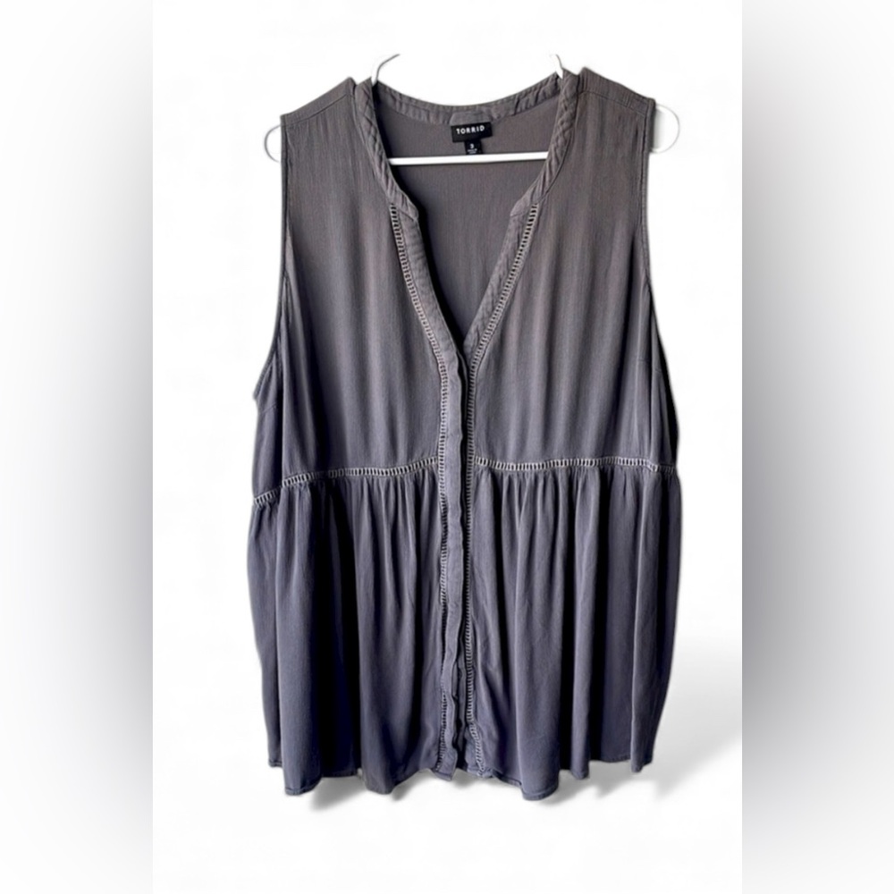 Torrid Gray Sleeveless Women's Top